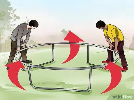 Imagen titulada Set up a Trampoline Step 7