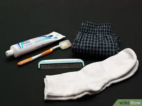 Imagen titulada Pack Your Carry on Bag Step 3