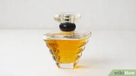 Imagen titulada Store Perfume Step 4