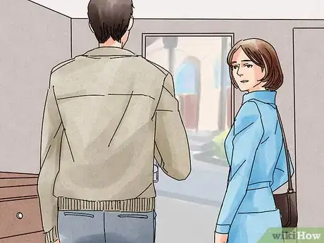 Imagen titulada Act on a Movie Date at Your Boyfriend's House Step 10