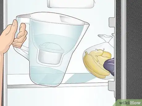 Imagen titulada Use a Brita Pitcher Step 8