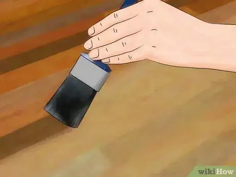 Imagen titulada Refinish Wood Floors Step 18