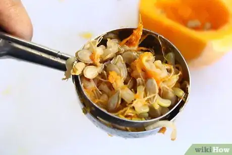 Imagen titulada Cook Butternut Squash in the Microwave Step 5