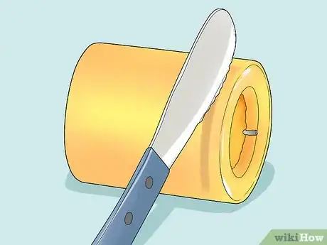 Imagen titulada Burn Candles Evenly Step 23