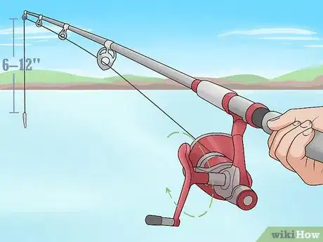 Imagen titulada Cast Spinning Tackle Step 4