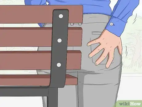 Imagen titulada Stop Losing Your Wallet Step 6