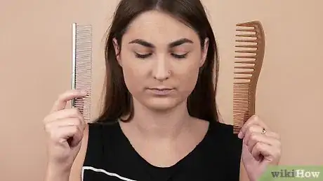 Imagen titulada Comb Long Hair Step 17