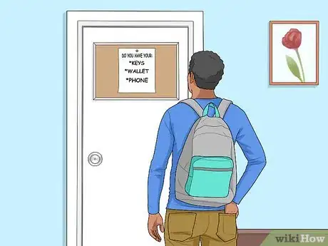 Imagen titulada Stop Losing Your Wallet Step 4
