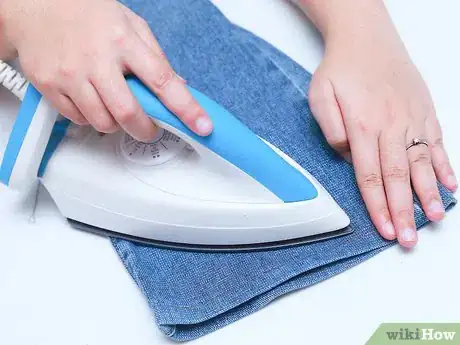 Imagen titulada Fix Ripped Jeans Step 9