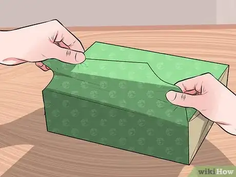 Imagen titulada Figure Out What Your Parents Got You for Christmas Step 26