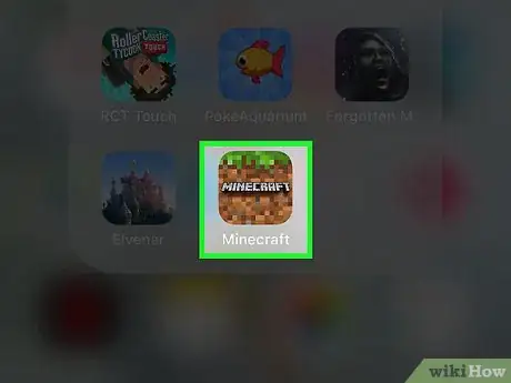 Imagen titulada Eat in Minecraft PE Step 1