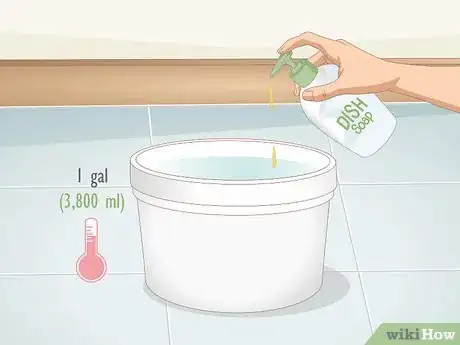 Imagen titulada Apply Tile Sealer Step 7