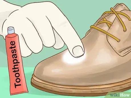 Imagen titulada Clean Light Colored Leather Step 9