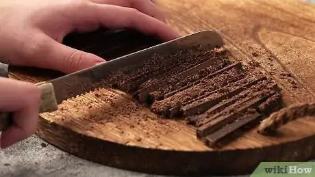 Imagen titulada Melt Chocolate in the Microwave Step 1