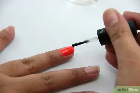 Imagen titulada Color Your Nails With Sharpie Markers Step 5