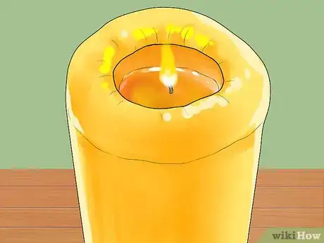 Imagen titulada Burn Candles Evenly Step 19