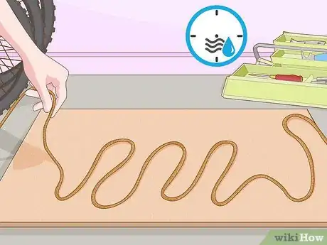 Imagen titulada Fill in Gaps in Wooden Floors Step 6