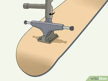 Imagen titulada Put Trucks on a Skateboard Step 6