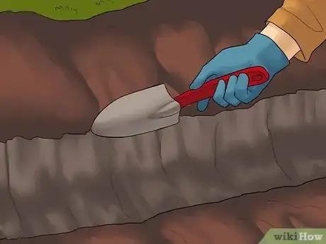 Imagen titulada Make a Trench Step 14