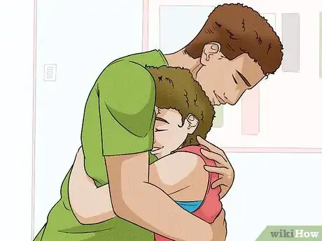 Imagen titulada Hug a Girl Who Is Shorter Than You Step 6