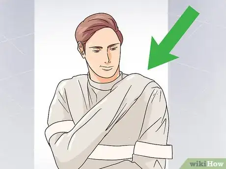 Imagen titulada Escape from a Straitjacket Step 6