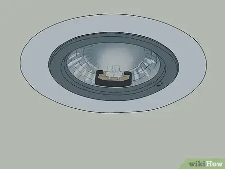 Imagen titulada Change a Lightbulb in a Recessed Light Step 8