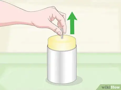 Imagen titulada Remove a Candle from a Mold Step 6