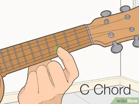 Imagen titulada Play the Ukulele Step 7