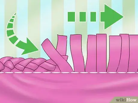 Imagen titulada Finish the Edges of a Fleece Blanket Step 14