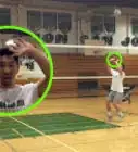 golpear la pelota en vóleibol