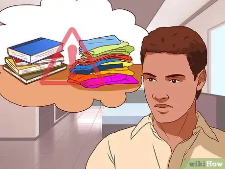 Imagen titulada Declutter Your Bedroom Step 16