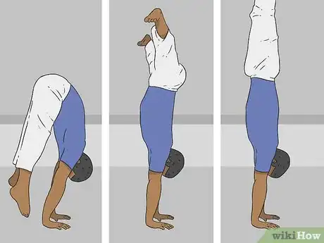Imagen titulada Do a Straddle Press Handstand Step 7
