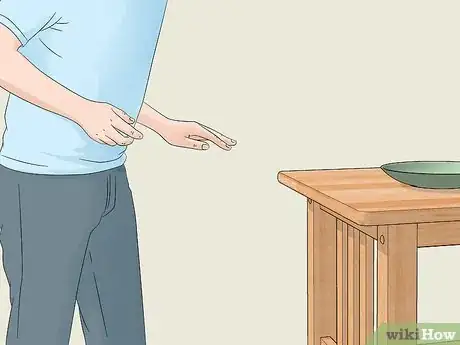 Imagen titulada Catch a Fly With Your Hands Step 5