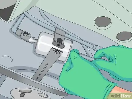 Imagen titulada Repair Your Own Car Without Experience Step 20