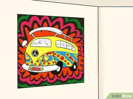 Imagen titulada Make Your Room Look Psychedelic Step 7