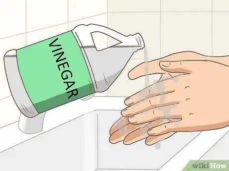 Imagen titulada Get a Bad Smell off Your Hands Step 6