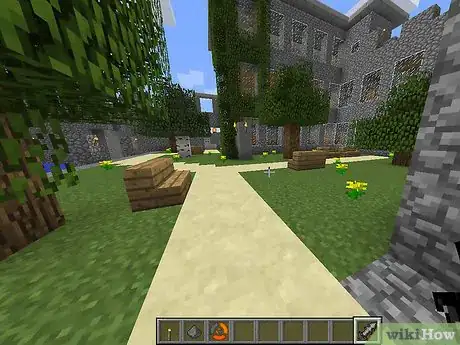 Imagen titulada Make a Castle in Minecraft Step 10