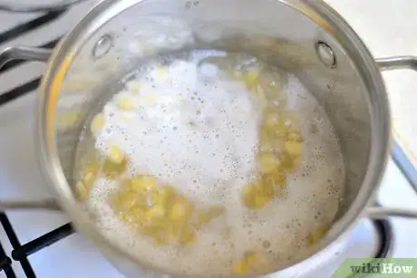Imagen titulada Cook Soybeans Step 7