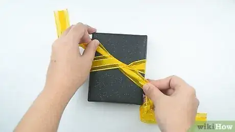 Imagen titulada Tie a Bow Step 1