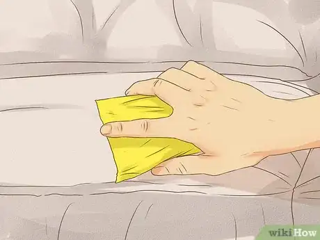 Imagen titulada Remove Red Wine Stains from Leather Step 8