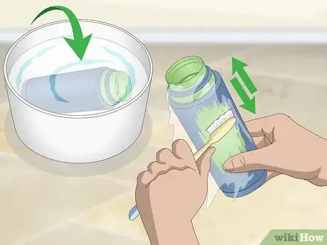 Imagen titulada Remove Paint from Plastic Step 18