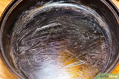 Imagen titulada Make a Cheap Cake Step 13
