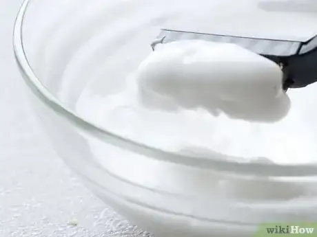 Imagen titulada Clean a Pizza Stone Step 9