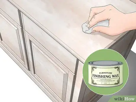 Imagen titulada Distress Furniture Step 8