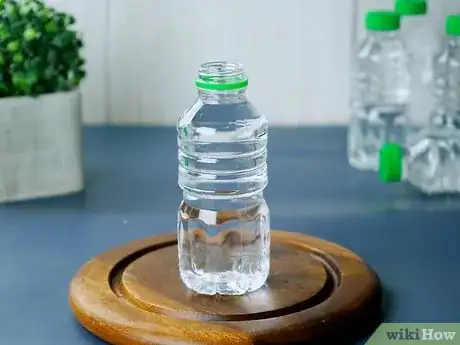 Imagen titulada Open a Bottle of Water Step 20