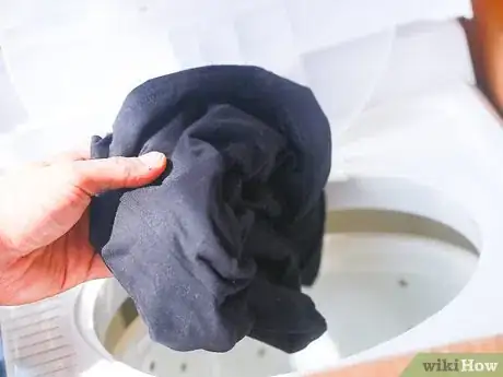 Imagen titulada Remove an Iron on Transfer From Clothes Step 22