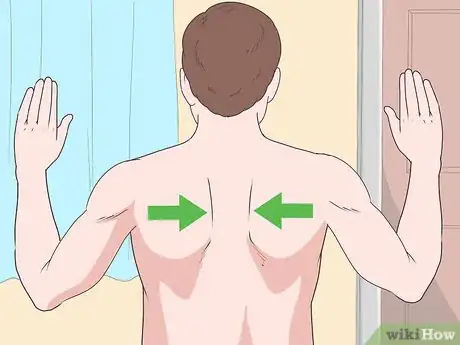 Imagen titulada Treat Winged Scapula Step 8