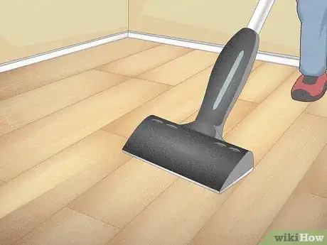 Imagen titulada Wax a Floor Step 6