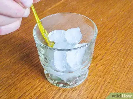 Imagen titulada Serve Limoncello Step 17