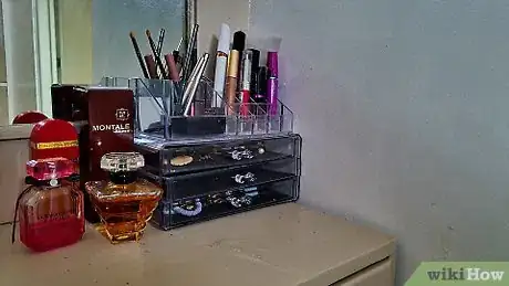 Imagen titulada Store Perfume Step 2